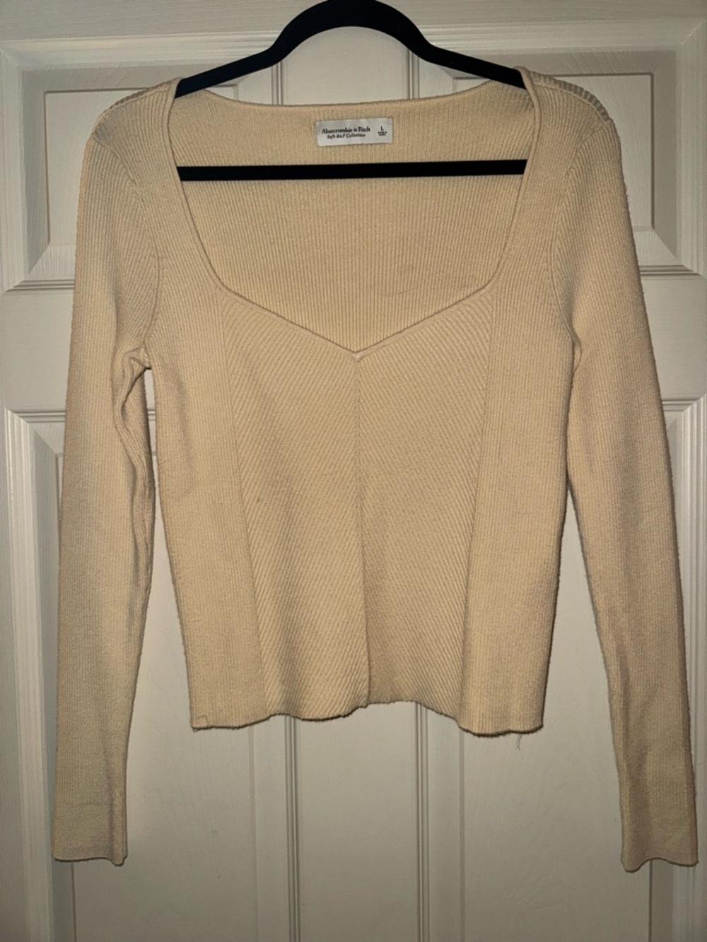 Abercrombie & Fitch Cream Ribbed V-Neck Sweater Top
